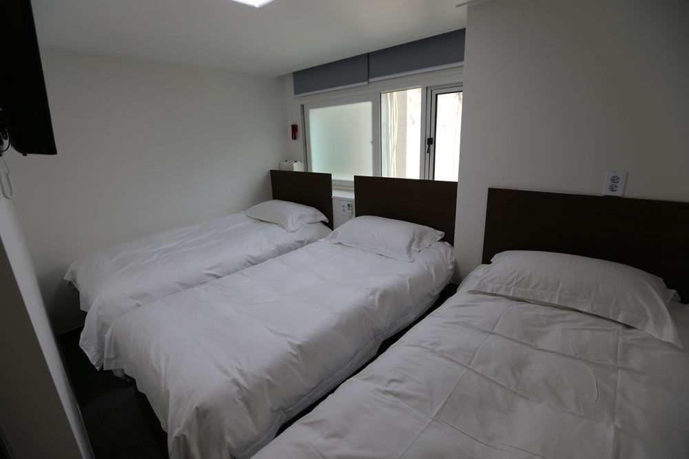 Philstay Dongdaemun Avenue โซล ภายนอก รูปภาพ