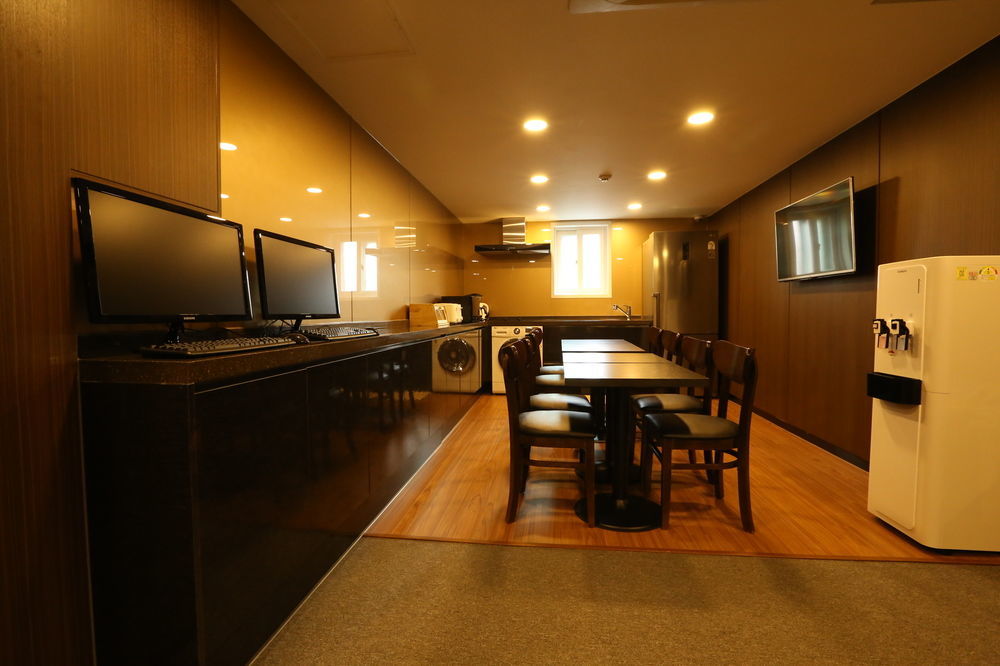 Philstay Dongdaemun Avenue โซล ภายนอก รูปภาพ
